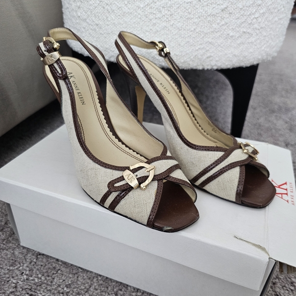 Anne Klein Women's Brown and Cream Peep Toe Heels - Picture 1 of 7